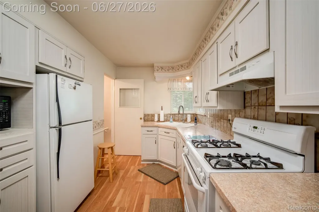 10086 N Lewis Road Thetford Township MI 48420