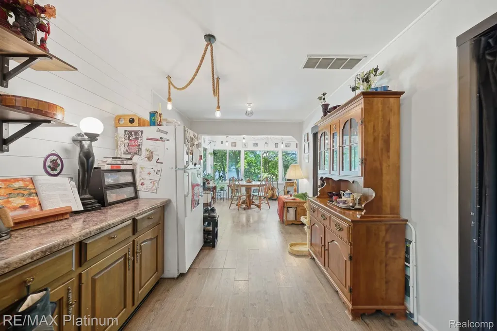 5630 Glen Echo Drive Genoa Township MI 48843