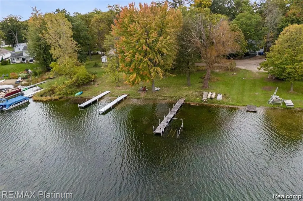 5630 Glen Echo Drive Genoa Township MI 48843