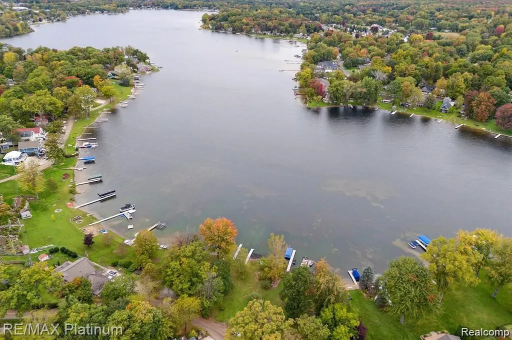 5630 Glen Echo Drive Genoa Township MI 48843