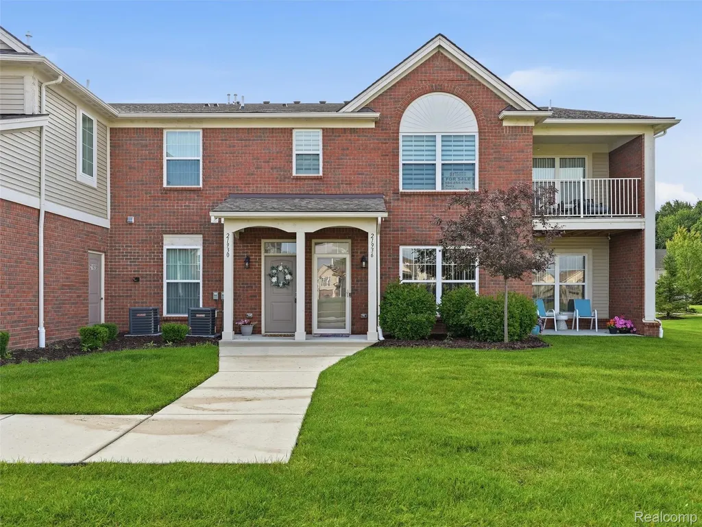 21936 Andover Drive Macomb Township MI 48042