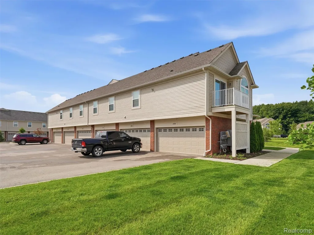 21936 Andover Drive Macomb Township MI 48042