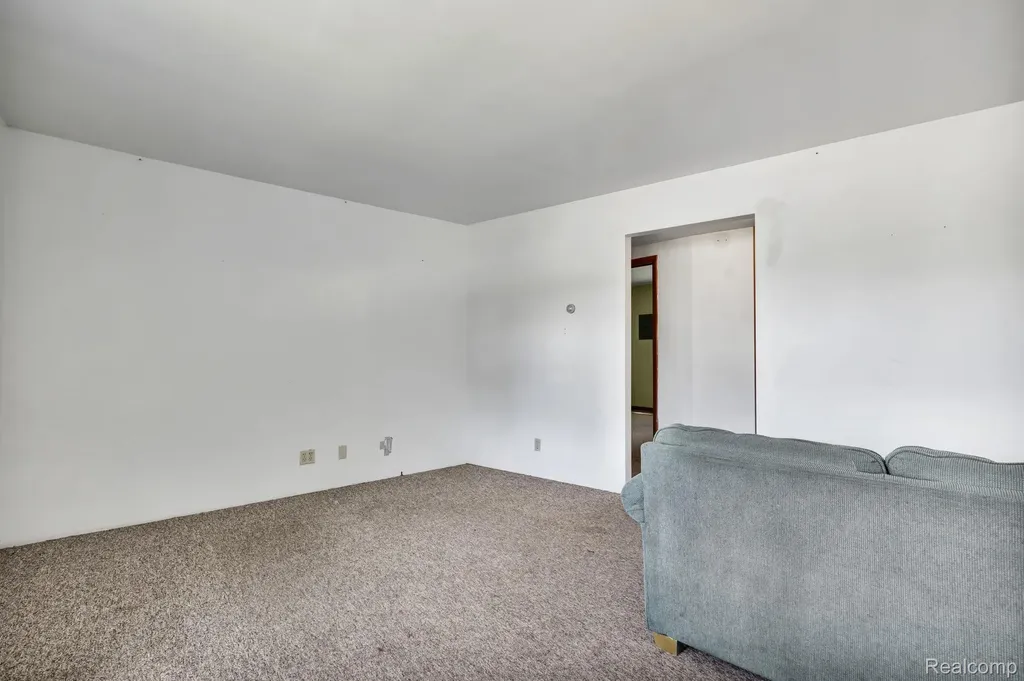 105 N Scougle Street Durand City MI 48429