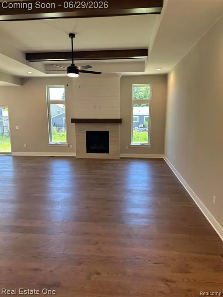 50402 Oakbrooke Drive E Chesterfield Township MI 48047