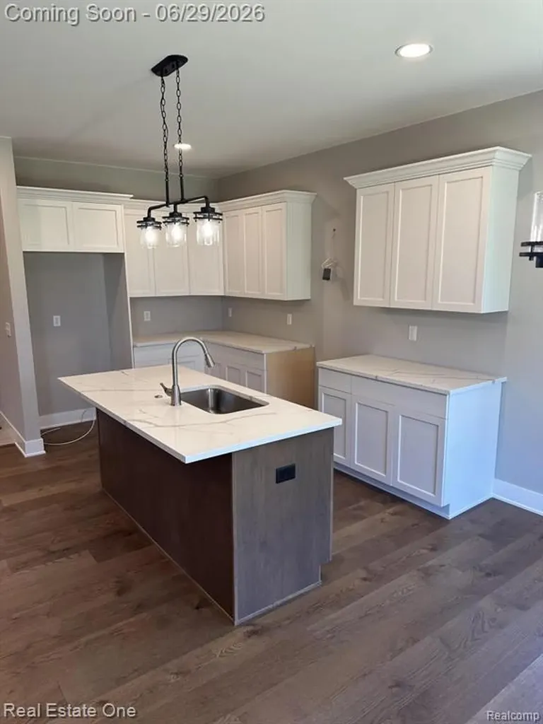 50402 Oakbrooke Drive E Chesterfield Township MI 48047