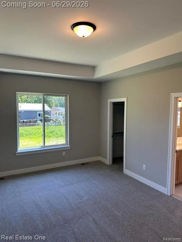 50402 Oakbrooke Drive E Chesterfield Township MI 48047