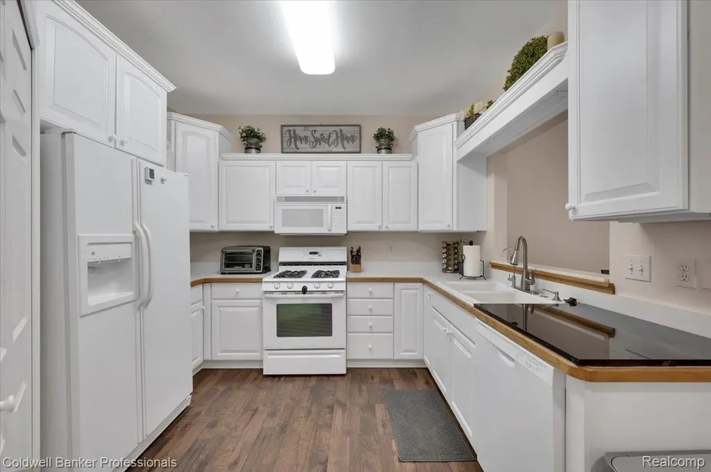 1518 Wildwood Court Flint Charter Township MI 48532