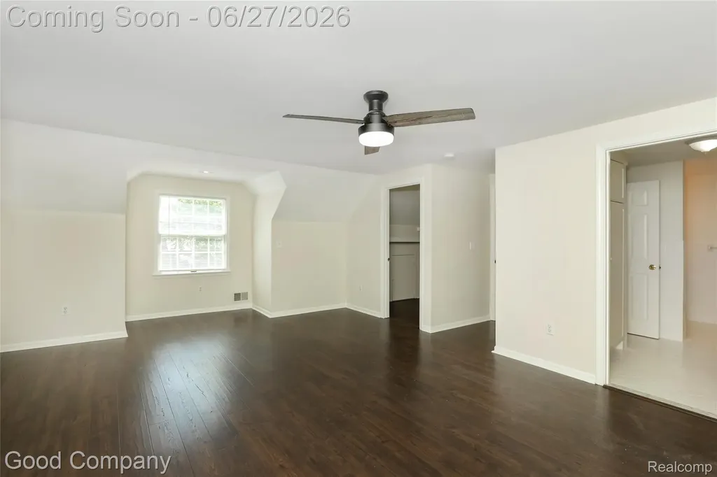 880 Notre Dame Street Grosse Pointe City MI 48230