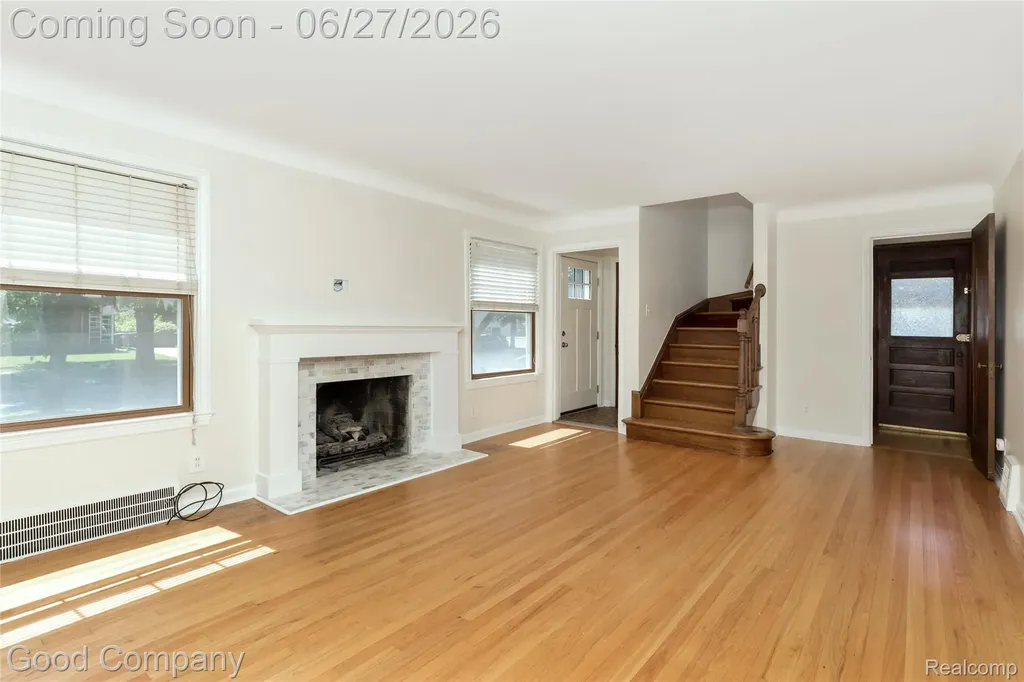 880 Notre Dame Street Grosse Pointe City MI 48230