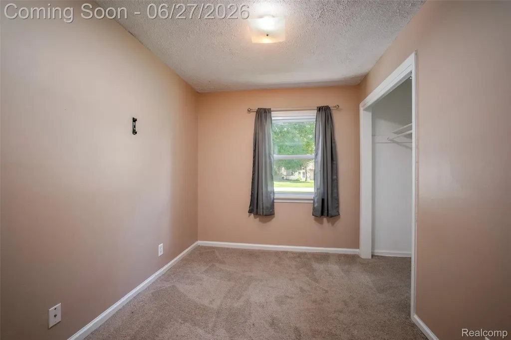 2347 Pauline Drive Waterford Charter Township MI 48329