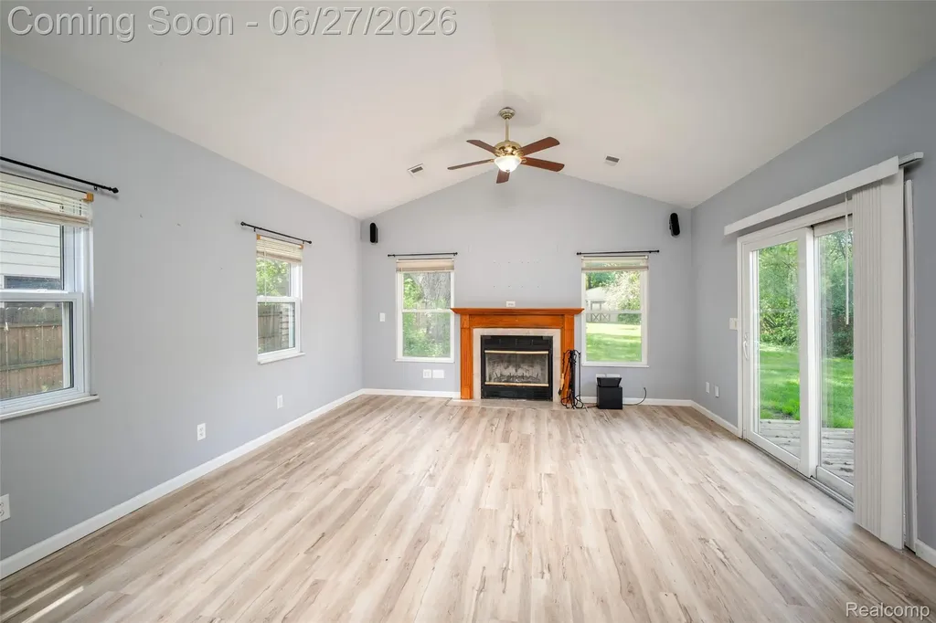 2347 Pauline Drive Waterford Charter Township MI 48329