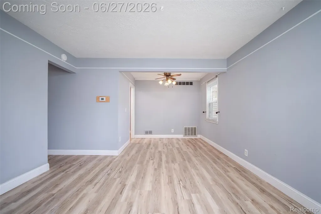 2347 Pauline Drive Waterford Charter Township MI 48329