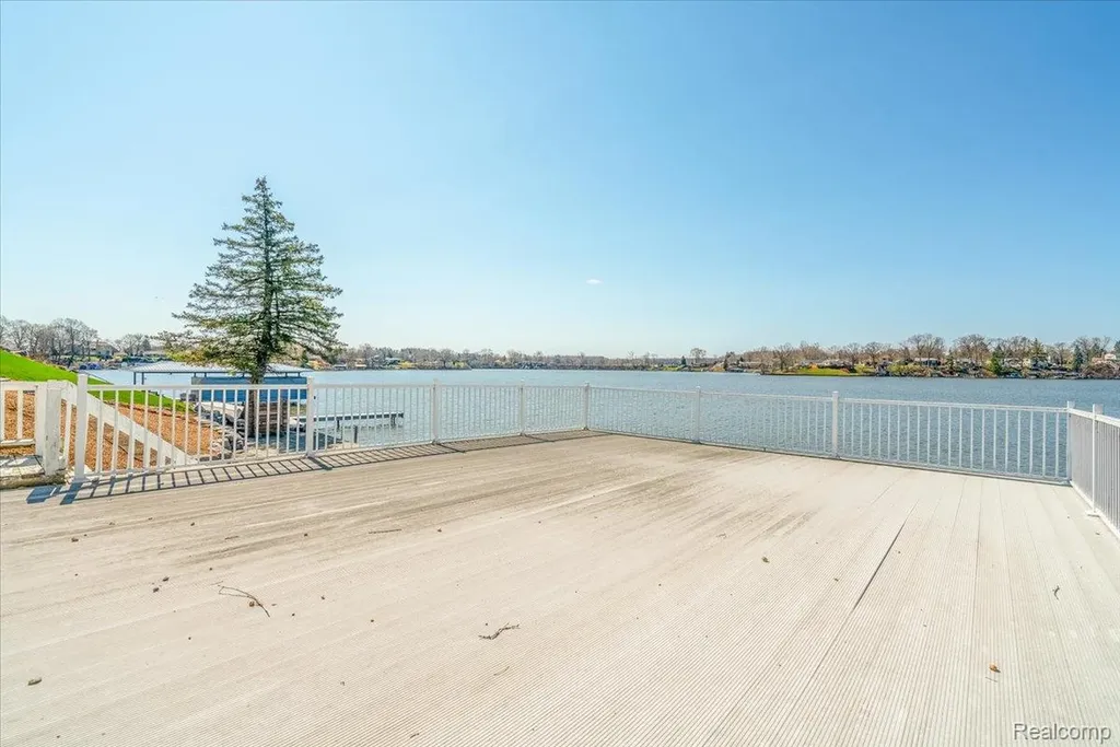 47969 Merle Court Van Buren Charter Township MI 48111
