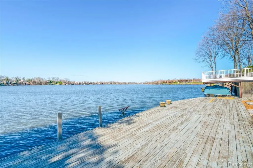 47969 Merle Court Van Buren Charter Township MI 48111