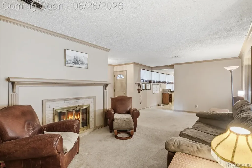 32425 Cloverdale Avenue Farmington City MI 48336