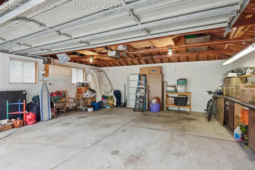 32425 Cloverdale Avenue Farmington City MI 48336