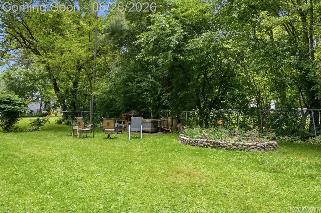 32425 Cloverdale Avenue Farmington City MI 48336