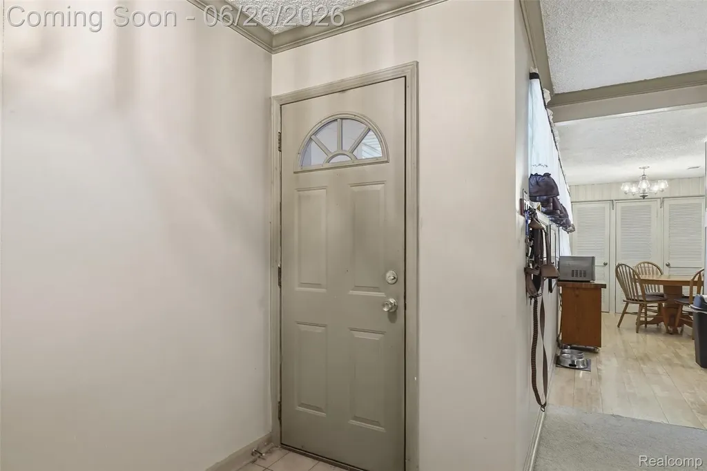 32425 Cloverdale Avenue Farmington City MI 48336
