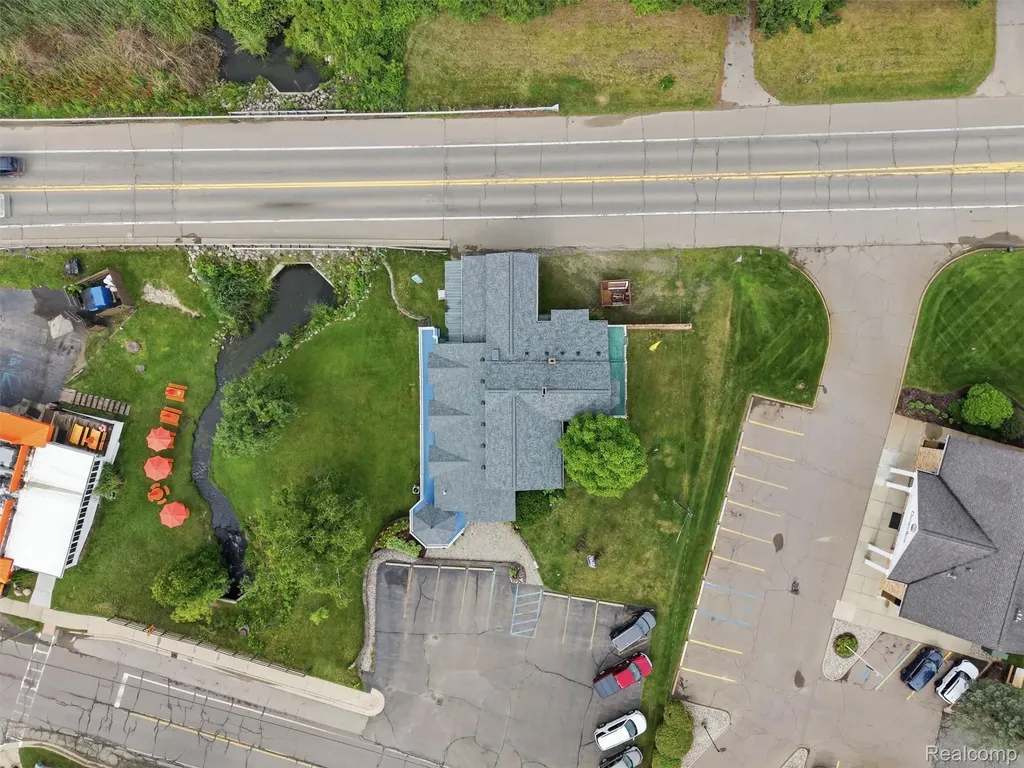 425 S Ortonville Road Orion Charter Township MI 48462