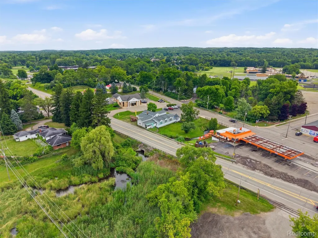 425 S Ortonville Road Brandon Charter Township MI 48462