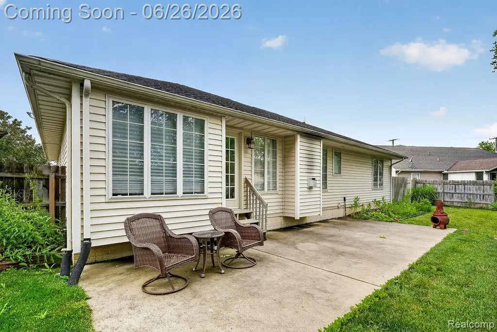 208 Carney Drive Dundee Village MI 48131