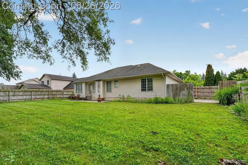 208 Carney Drive Dundee Village MI 48131