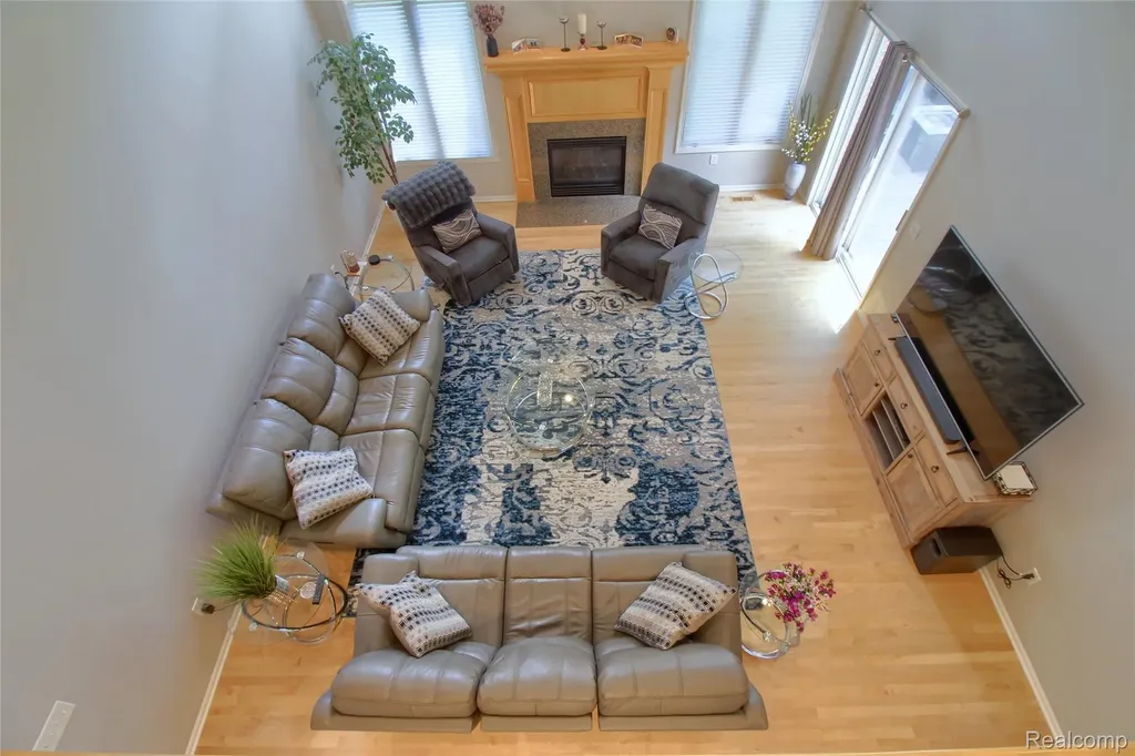151 Wendover Court Commerce Charter Township MI 48390