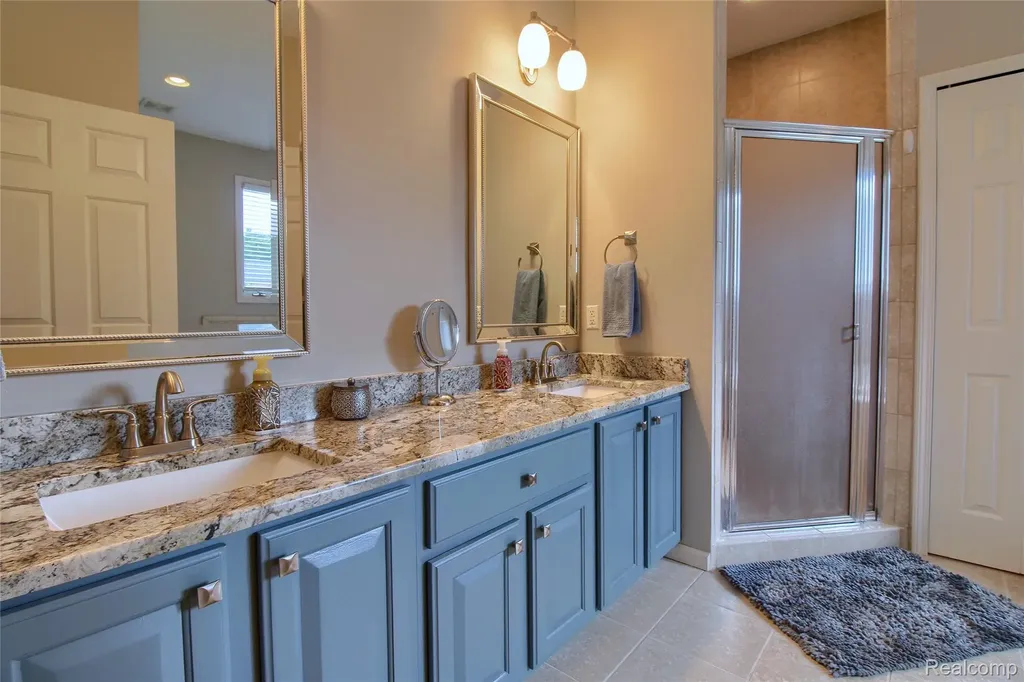 151 Wendover Court Commerce Charter Township MI 48390