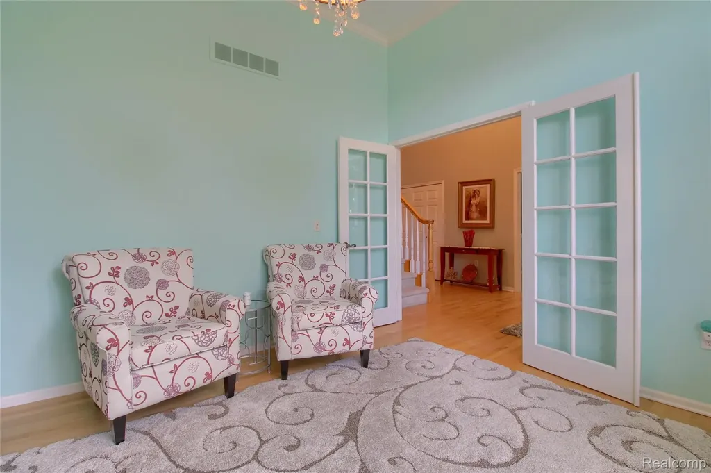 151 Wendover Court Commerce Charter Township MI 48390