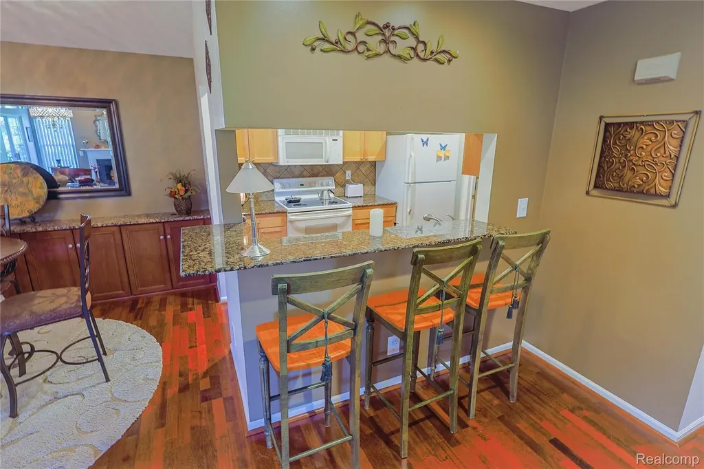 3581 Oakmonte Boulevard Oakland Charter Township MI 48306