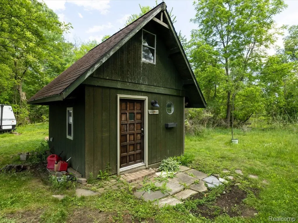 6867 Sheridan Line Road Lexington Township MI 48450