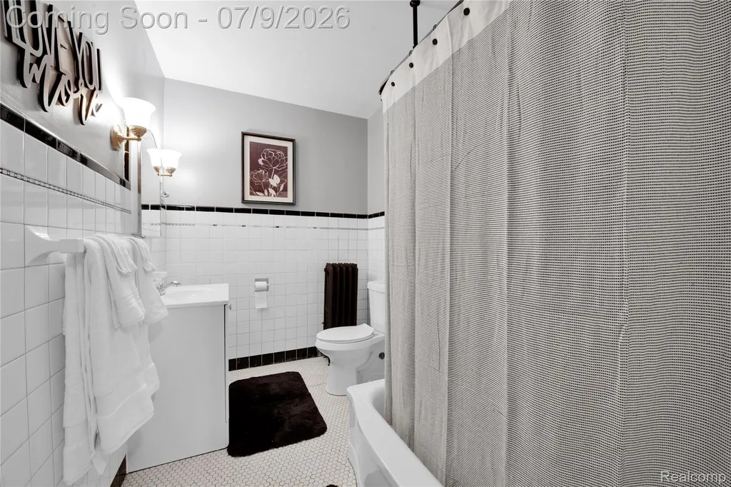 60 Mclean Street Highland Park City MI 48203