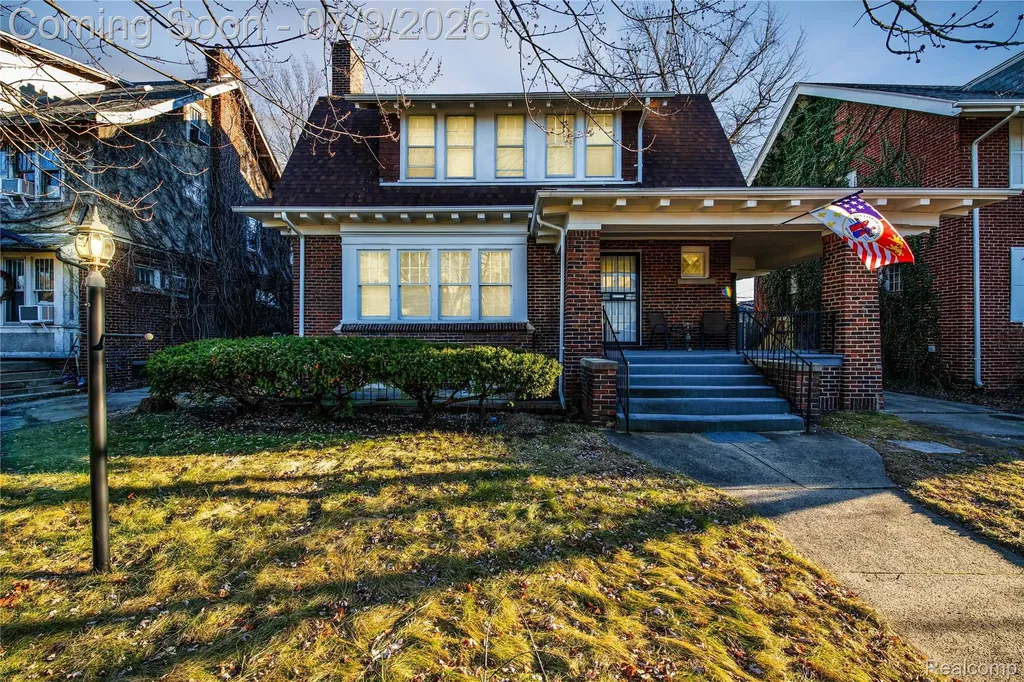 60 Mclean Street Highland Park City MI 48203