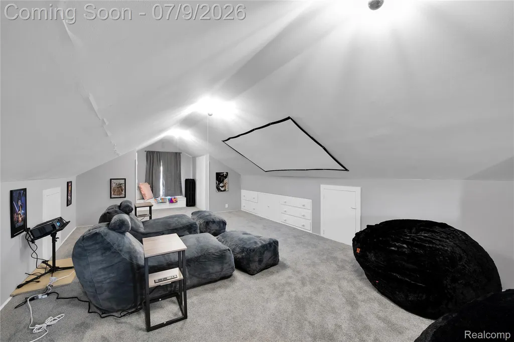 60 Mclean Street Highland Park City MI 48203