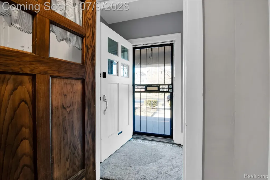 60 Mclean Street Highland Park City MI 48203