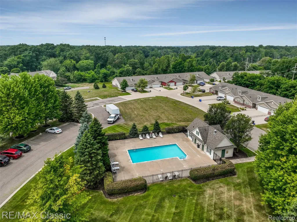 6108 Heron Hills Drive Wolverine Lake Village MI 48390