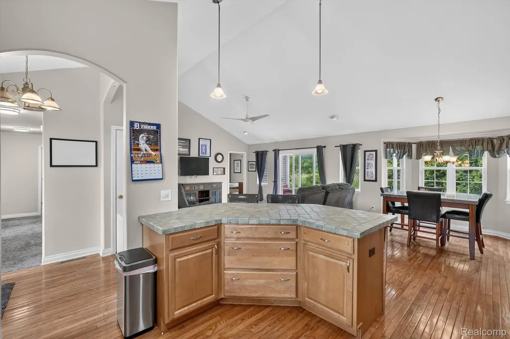 339 Wildflower Lane Lapeer City MI 48446