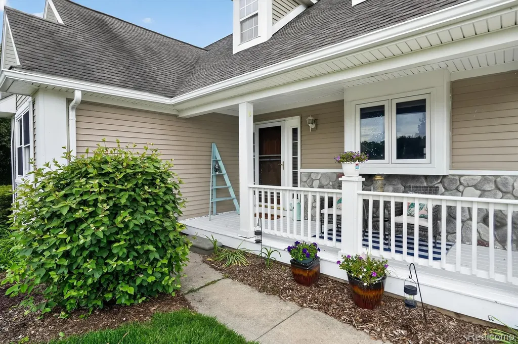 339 Wildflower Lane Lapeer City MI 48446