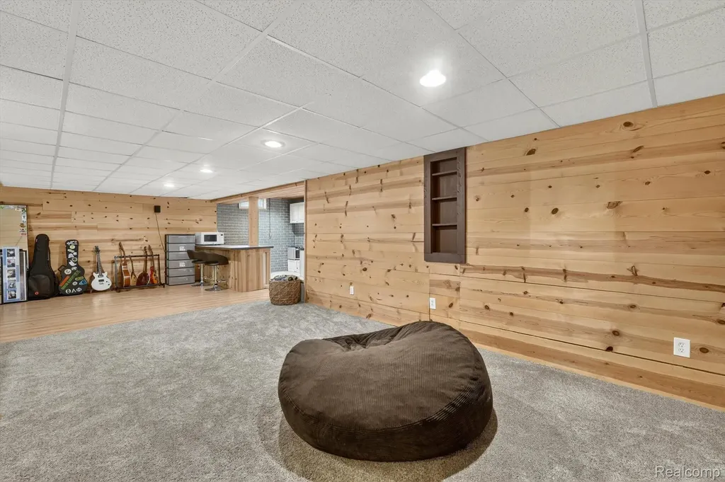 339 Wildflower Lane Lapeer City MI 48446