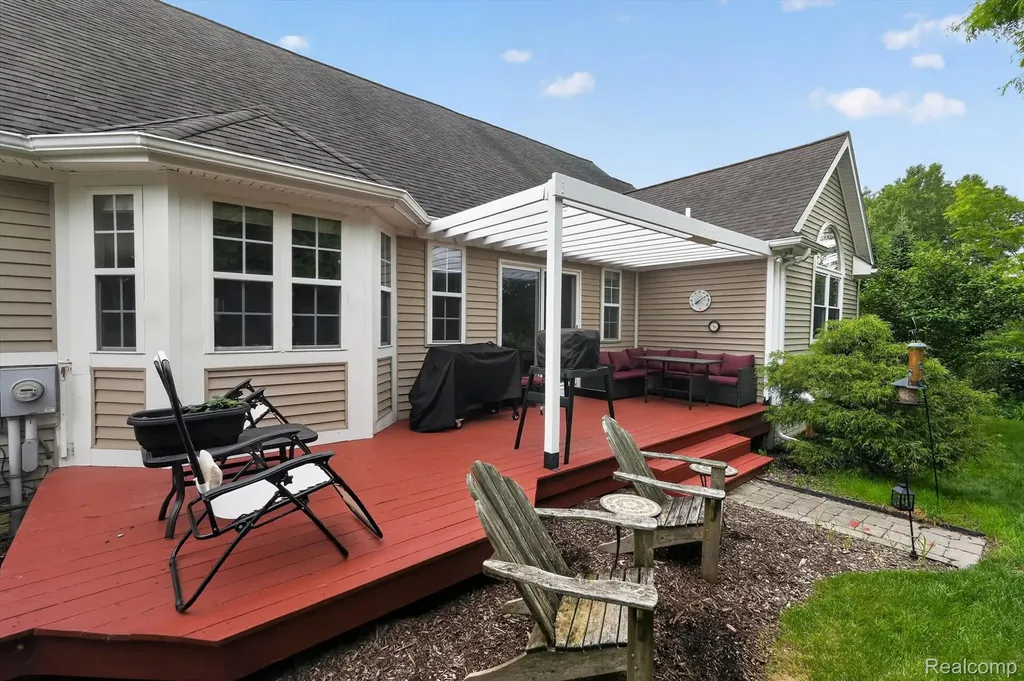 339 Wildflower Lane Lapeer City MI 48446