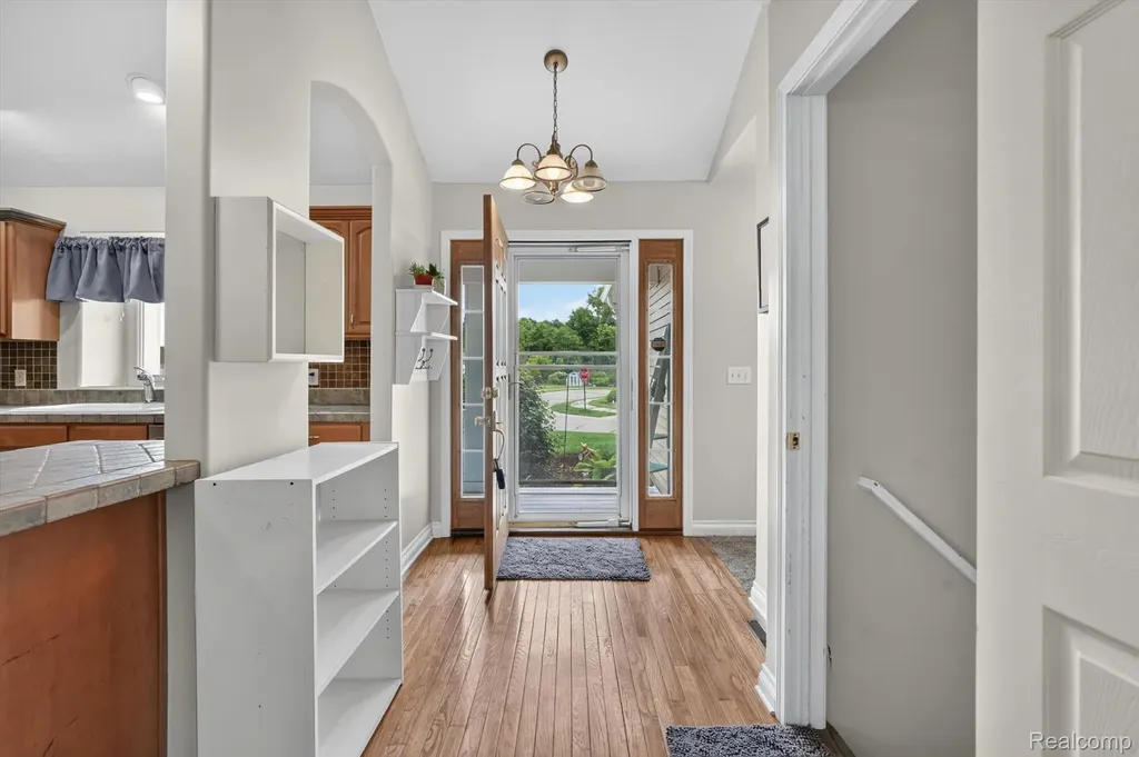 339 Wildflower Lane Lapeer City MI 48446