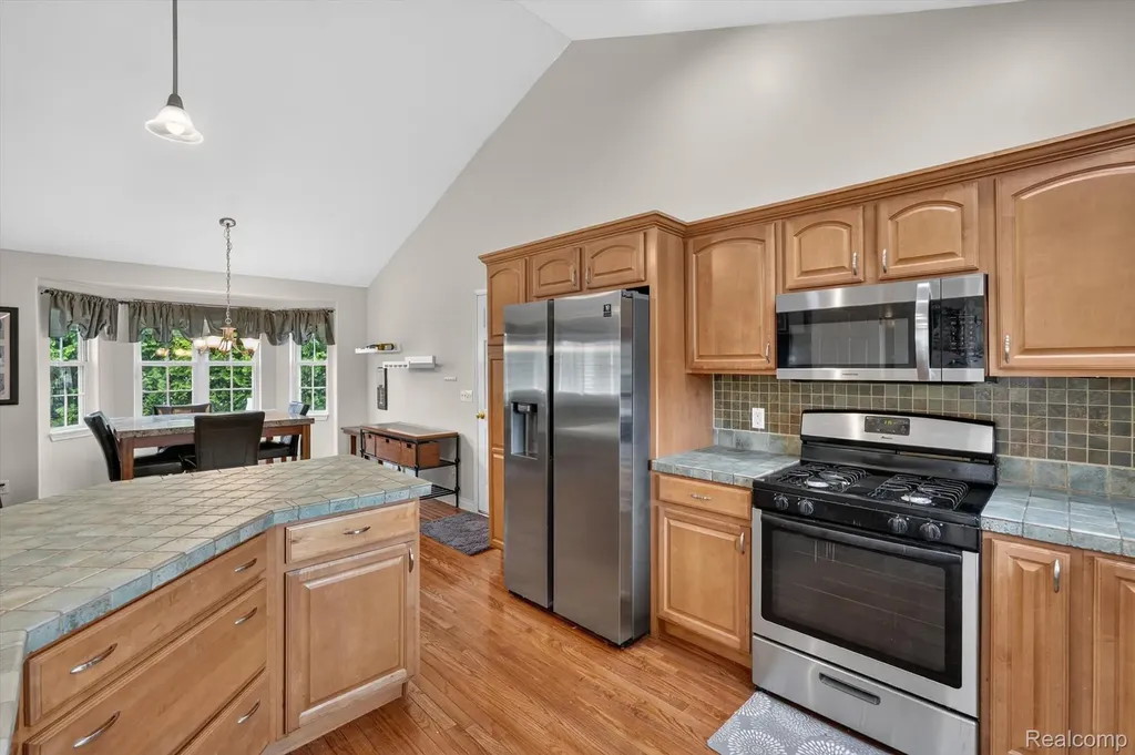 339 Wildflower Lane Lapeer City MI 48446