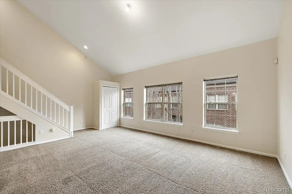 43 Georgetown Court Dearborn City MI 48126