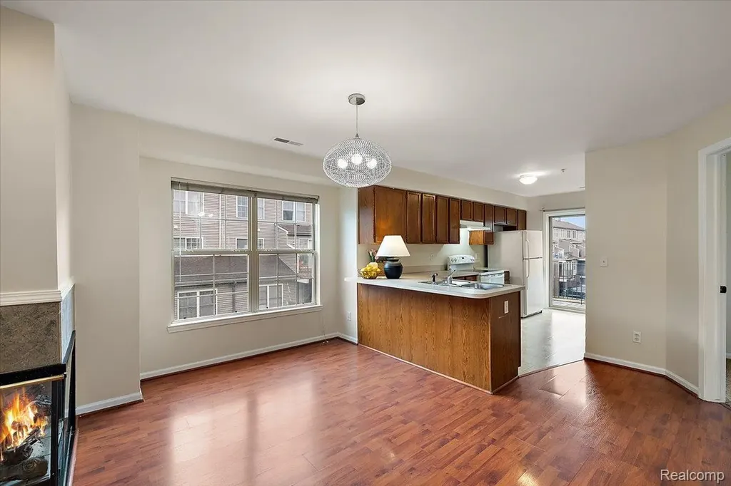 43 Georgetown Court Dearborn City MI 48126