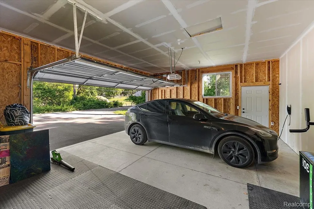 5150 Cheyenne Avenue Waterford Charter Township MI 48327