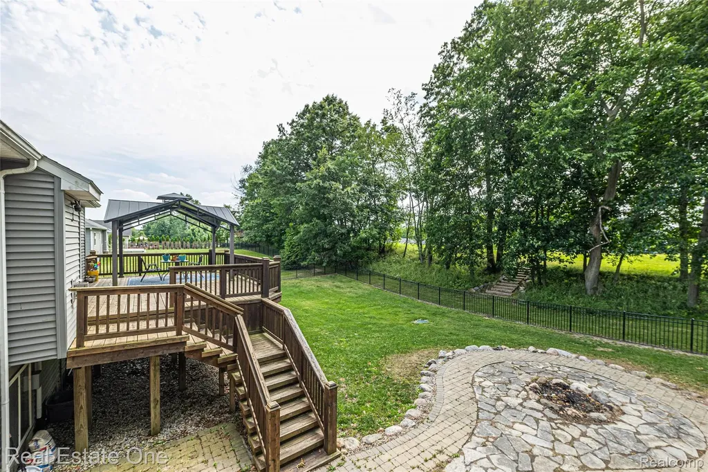 428 Pheasant Ridge Court Brandon Charter Township MI 48462