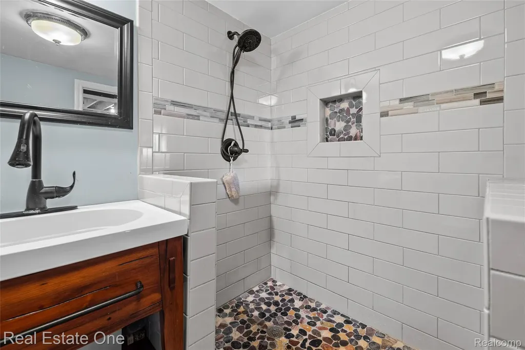 428 Pheasant Ridge Court Brandon Charter Township MI 48462