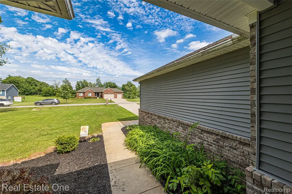 428 Pheasant Ridge Court Brandon Charter Township MI 48462