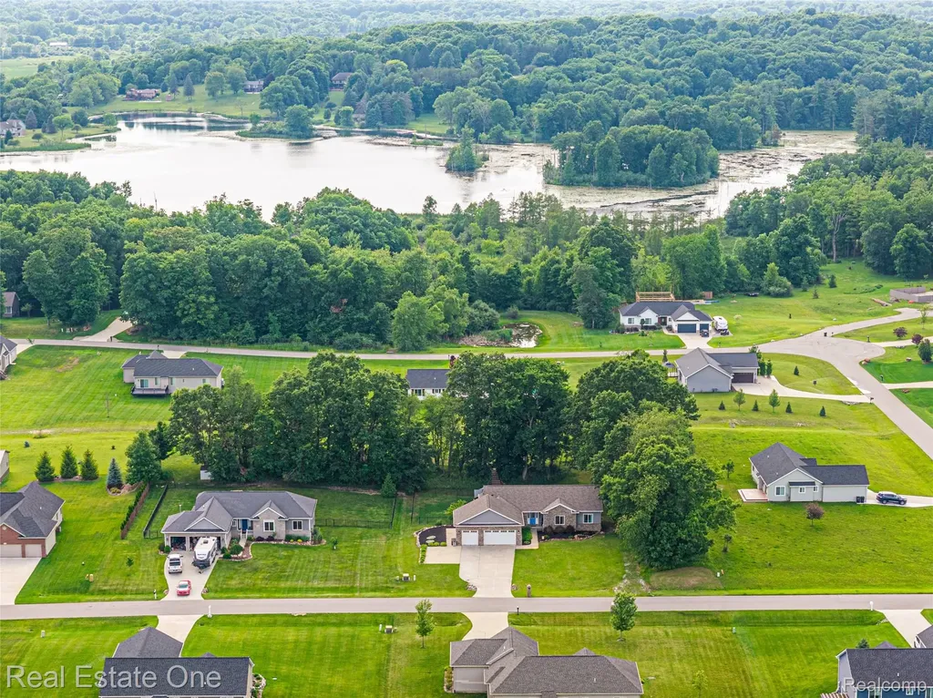 428 Pheasant Ridge Court Brandon Charter Township MI 48462