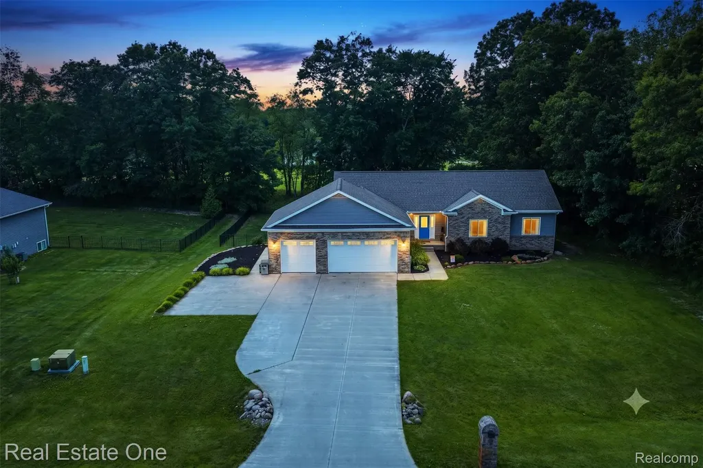428 Pheasant Ridge Court Brandon Charter Township MI 48462